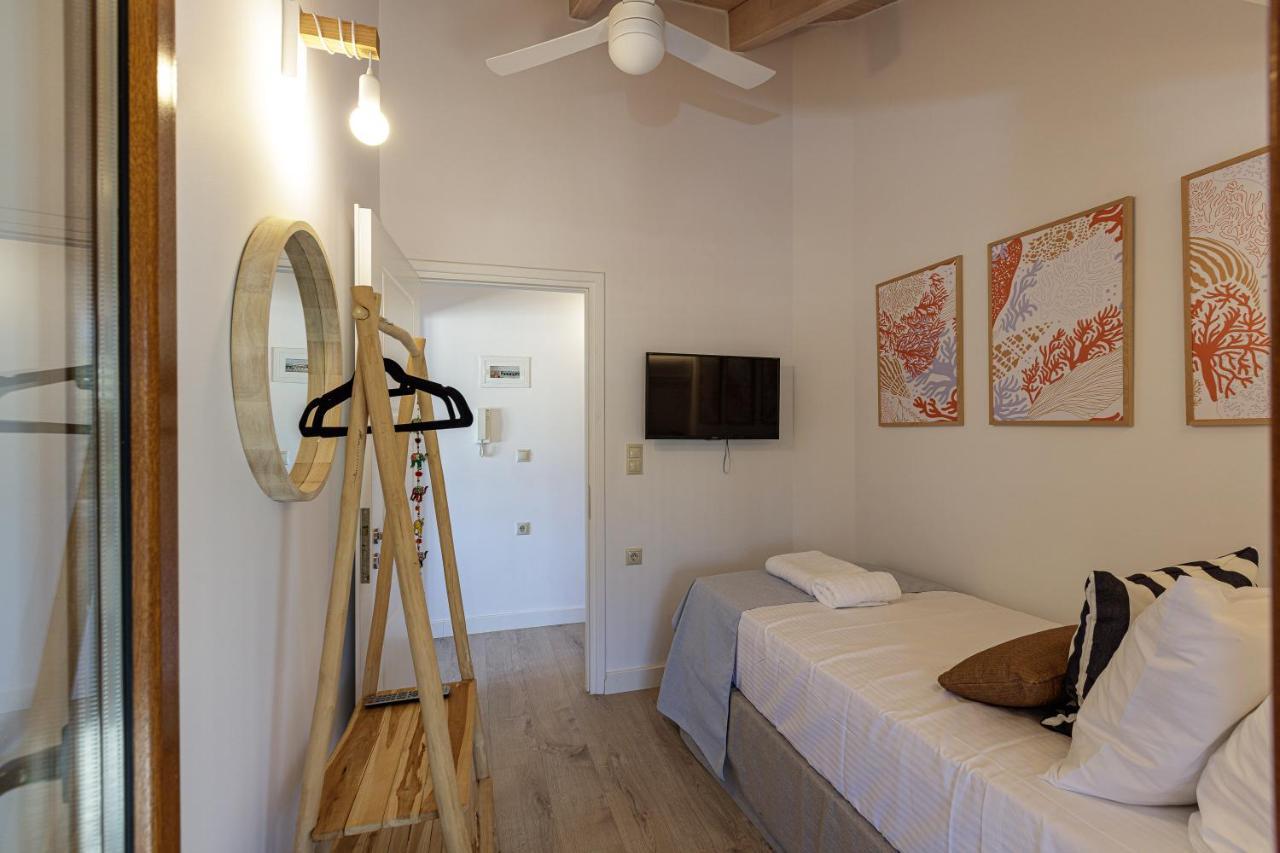 Villa Seashell -Wonderful Newly Renovated Villa On The Beach Galatas  Luaran gambar