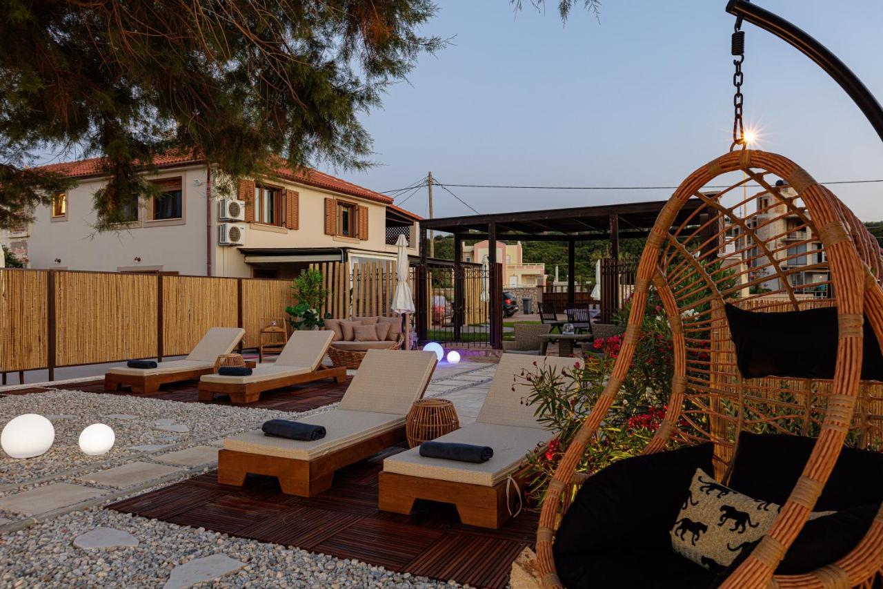 Villa Seashell -Wonderful Newly Renovated Villa On The Beach Galatas  Luaran gambar